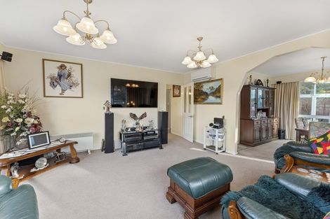 Photo of property in 11 Malaghan Grove, Johnsonville, Wellington, 6037