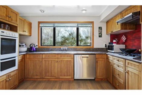 Photo of property in 3 Awhitu Road, Waiuku, 2683