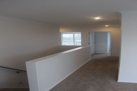 Photo of property in 29 Ambar Ridge Avenue, Massey, Auckland, 0614