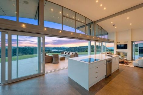 Photo of property in 83 Jervis Road, Waiwera, Orewa, 0994