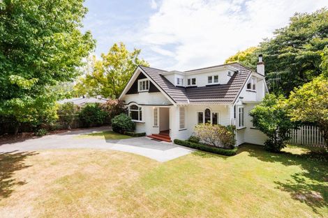 Photo of property in 11 Elmira Avenue, Hokowhitu, Palmerston North, 4410