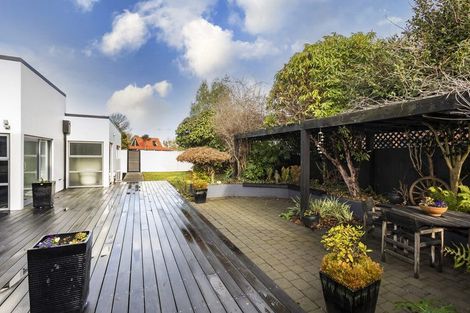 Photo of property in 107 Gardiners Road, Harewood, Christchurch, 8051