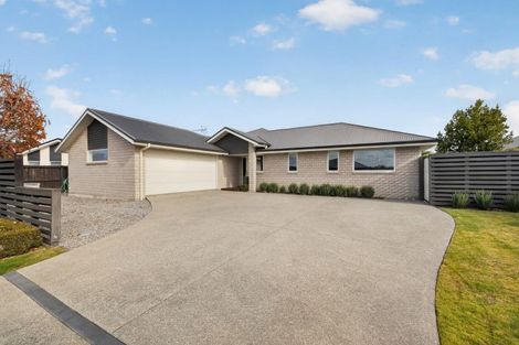 Photo of property in 7 Wattle Lane, Rangiora, 7400