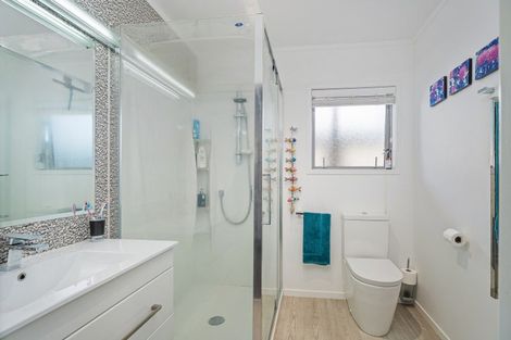 Photo of property in 36 Oyster Drive, Cooks Beach, Whitianga, 3591