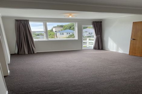 Photo of property in 2/12 Norna Crescent, Kelburn, Wellington, 6012