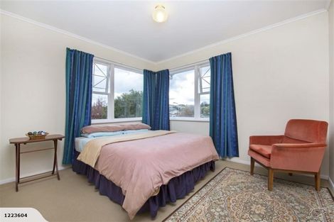 Photo of property in 63 Beechdale Crescent, Pakuranga Heights, Auckland, 2010