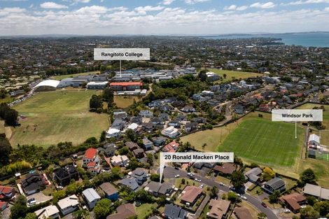 Photo of property in 20 Ronald Macken Place, Windsor Park, Auckland, 0632