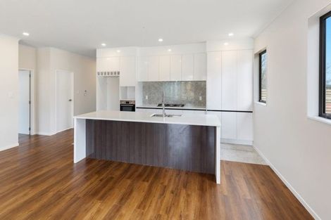 Photo of property in 1 Huahua Crescent, Papakura, 2110