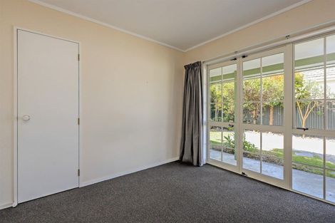 Photo of property in 6 Howard Road, Taradale, Napier, 4112