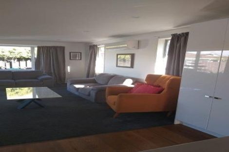 Photo of property in 2/57a Beachville Road, Redcliffs, Christchurch, 8081