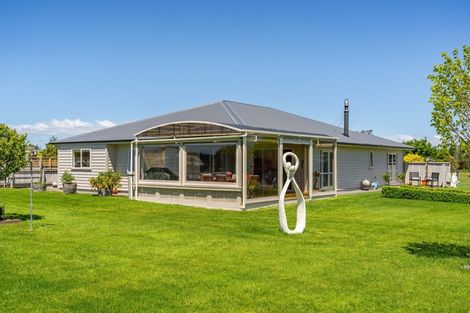 Photo of property in 8 Camellia Lane, Carterton, 5713