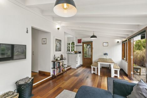 Photo of property in 38 Cashmere Avenue, Khandallah, Wellington, 6035