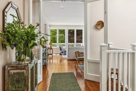 Photo of property in 19 Lower North Terrace, Kelburn, Wellington, 6012