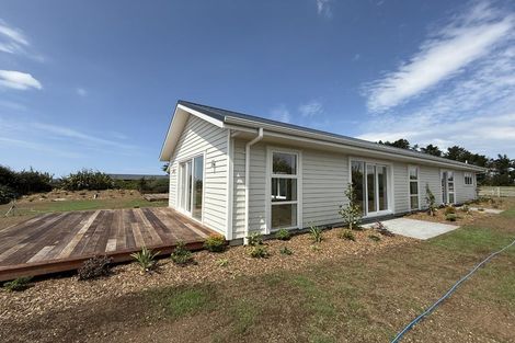 Photo of property in 5 Johnson Place, Stillwater, Silverdale, 0993