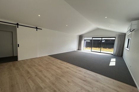 Photo of property in 32 Longview Drive, Lake Hawea, 9382