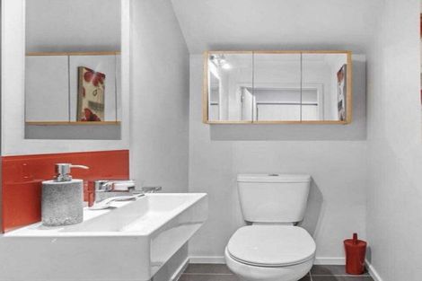 Photo of property in 82b Kirton Drive, Riverstone Terraces, Upper Hutt, 5018