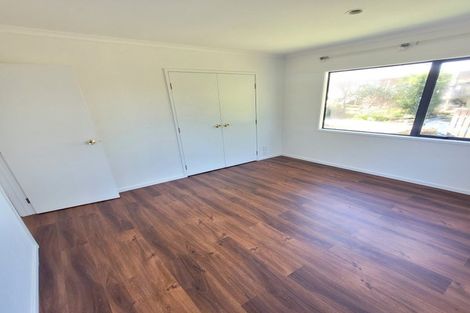 Photo of property in 81 Oreil Avenue, West Harbour, Auckland, 0618