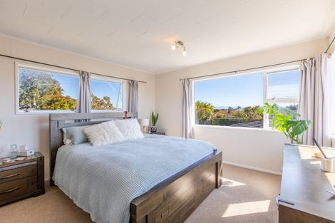 Photo of property in 33 Breadalbane Road, Havelock North, 4130