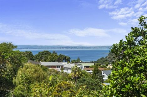 Photo of property in 71 Lyons Avenue, Murrays Bay, Auckland, 0630