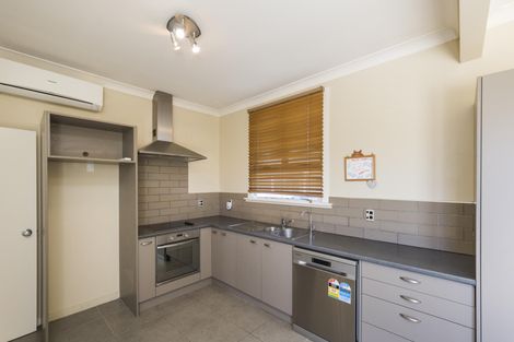 Photo of property in 629 Featherston Street, Roslyn, Palmerston North, 4414