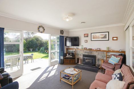 Photo of property in 2 Lytton Road, Riverdale, Gisborne, 4010
