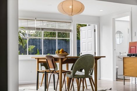 Photo of property in 8 Cadman Avenue, Waterview, Auckland, 1026