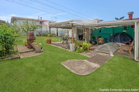 Photo of property in 37 Roretana Drive, Athenree, Waihi Beach, 3177