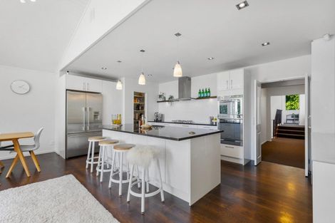 Photo of property in 10 Emily Lane, Greenhithe, Auckland, 0632