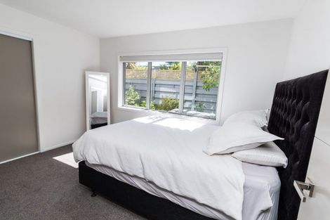 Photo of property in 23a Akaroa Drive, Maupuia, Wellington, 6022