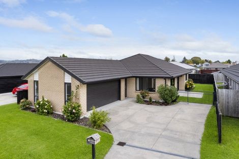 Photo of property in 25 Fearnley Grove, Pyes Pa, Tauranga, 3112