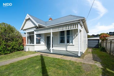Photo of property in 122 Hargest Crescent, Saint Clair, Dunedin, 9012