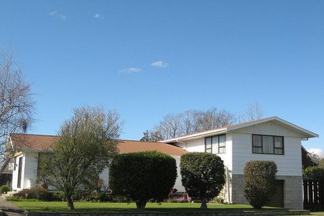 Photo of property in 13 Willow Grove, Waipukurau, 4200