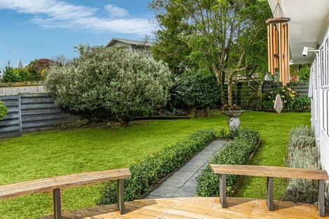Photo of property in 27 Stanaway Street, Hillcrest, Auckland, 0627