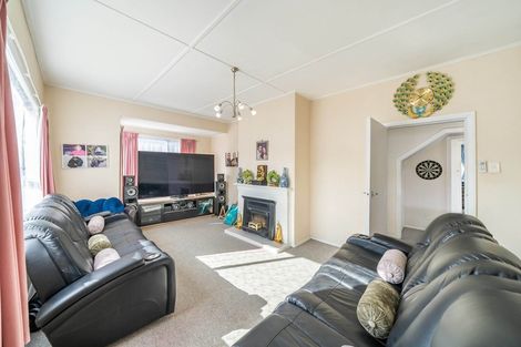 Photo of property in 68 Churton Crescent, Taita, Lower Hutt, 5011