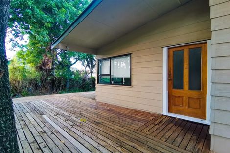 Photo of property in 35 Glennandrew Drive, Half Moon Bay, Auckland, 2012