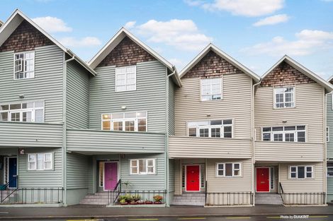 Photo of property in 5 Murphy Street, Thorndon, Wellington, 6011