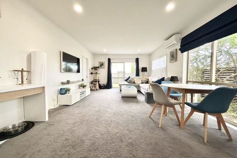Photo of property in 1 Butia Avenue, Henderson, Auckland, 0612