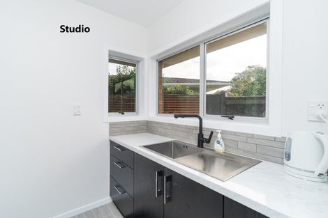 Photo of property in 8 Aintree Crescent, Awapuni, Palmerston North, 4412