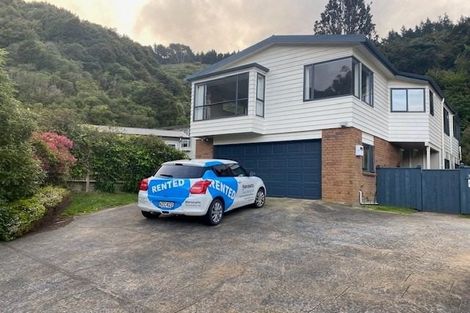Photo of property in 68a Peterhouse Street, Tawa, Wellington, 5028