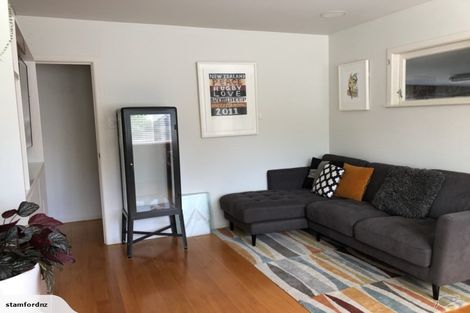 Photo of property in 46 Taupo Street, Green Bay, Auckland, 0604