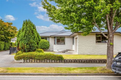 Photo of property in 8 Westburn Terrace, Burnside, Christchurch, 8041