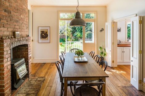 Photo of property in 17 Kowhai Street, Eastbourne, Lower Hutt, 5013