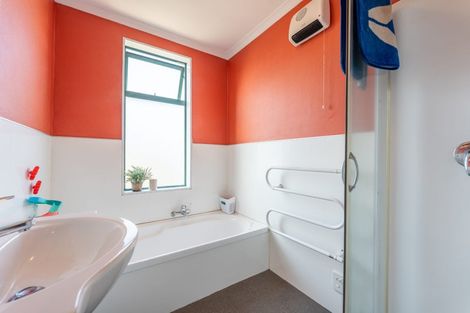 Photo of property in 77 Arthur Street, Seaview, Timaru, 7910