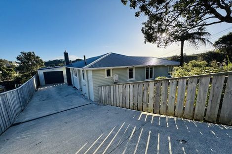 Photo of property in 50 Black Rock Road, Newlands, Wellington, 6037