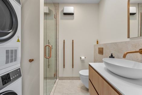 Photo of property in 21 Packer Road, Wanaka, 9382