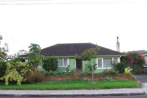 Photo of property in 13 Cornwall Street, Te Atatu South, Auckland, 0610