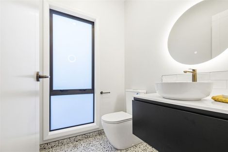 Photo of property in 1/64 Banbury Crescent, Fairfield, Hamilton, 3214