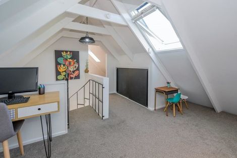 Photo of property in 27 Hemara Street, Waikanae Beach, Waikanae, 5036