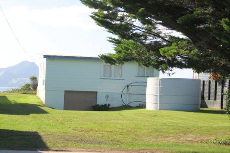 Photo of property in 91 Captain Cook Road, Cooks Beach, Whitianga, 3591
