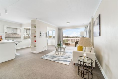 Photo of property in 75 Stanmore Bay Road, Stanmore Bay, Whangaparaoa, 0932